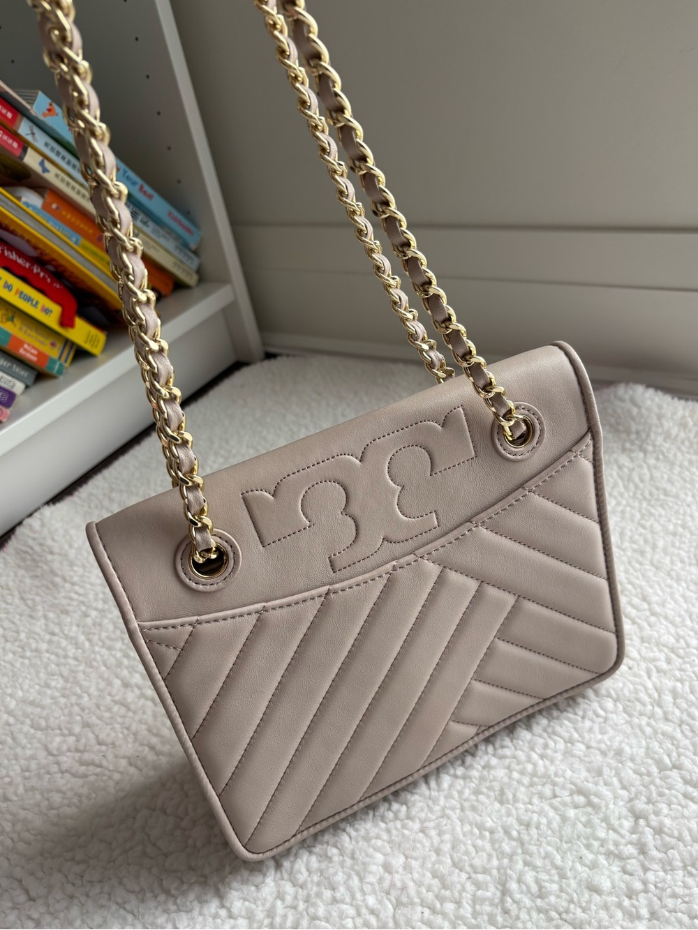 Tory Burch Alexa Convertible Beige Quilted Leather Chain Shoulder Bag